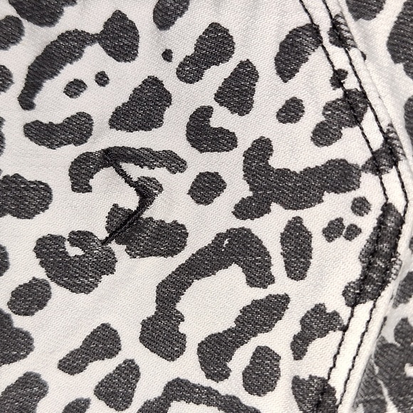 🐆 Hudson Barbara super skinny stretch animal print denim. Size 28. - Picture 8 of 15